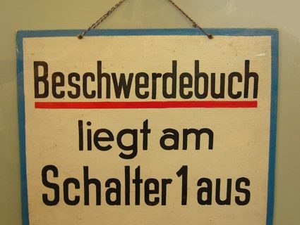 Mit Kühle auf die Geschichte blicken Mit Kühle auf die Geschichte blicken