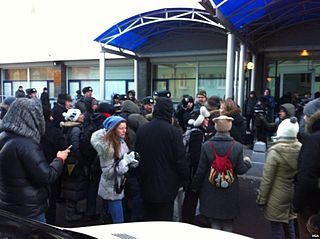 320px-LGBT_action_in_the_State_Duma_2012-12-19.jpg