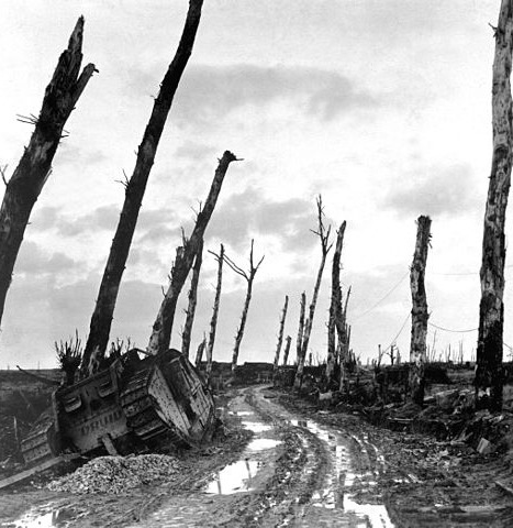 621px-YpernPoelcapelle1918.jpg