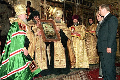 Inauguration_of_Vladimir_Putin_7_May_2000-9.jpg