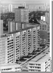 Bundesarchiv_Bild_183-1984-0601-008_Berlin_Marzahn_thumb.jpg
