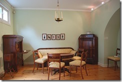 640px-Langes_Tannen_Biedermeierzimmer_06_thumb.jpg