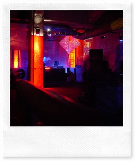 640px-Deli_Berlin_D_04_thumb.jpg