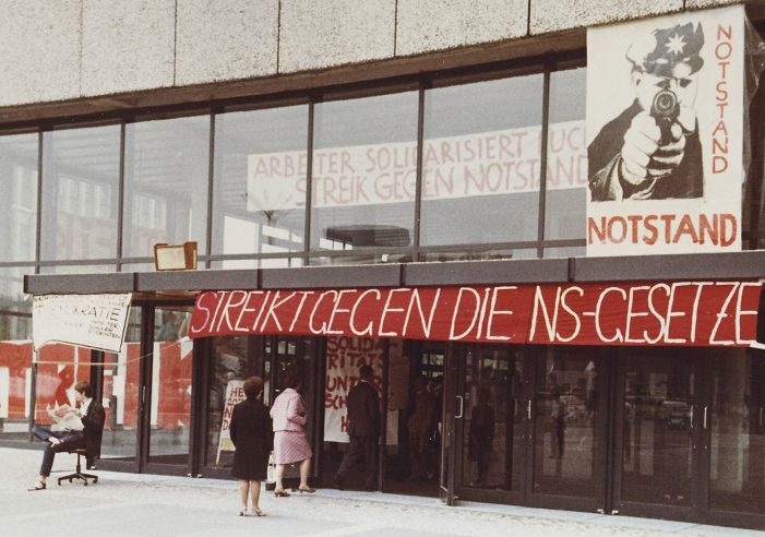 Um Verzeihung gebeten Um Verzeihung gebeten