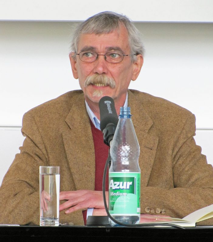 Durch das Gitter gesprochen Durch das Gitter gesprochen